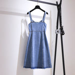 Încarcă imaginea în vizualizatorul Galerie, rochie din denim marime plus
