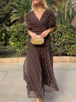Încarcă imaginea în vizualizatorul Galerie, Rochie maxi elegantă în stil retro boem, cu imprimeu din plasă și decolteu în V

