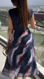 Încarcă imaginea în vizualizatorul Galerie, Rochie de damă din bumbac și in cu cusături rever
