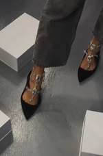 Încarcă imaginea în vizualizatorul Galerie, pantofi cu vârful ascuțit și lanț de diamant
