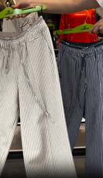 Încarcă imaginea în vizualizatorul Galerie, Pantaloni casual lejeri, drepți, cu dungi zebrate, pentru femei
