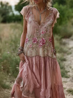 Încarcă imaginea în vizualizatorul Galerie, Rochie maxi vintage din in, dantelă brodată, cu sclipici și trandafiri roz
