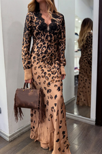 Încarcă imaginea în vizualizatorul Galerie, Rochie elegantă cu imprimeu floral și decolteu în V pentru femei
