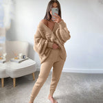Încarcă imaginea în vizualizatorul Galerie, Costum cardigan răsucit din lână de culoare uni
