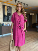 Încarcă imaginea în vizualizatorul Galerie, Rochie din bumbac cu decolteu în V și nasturi și buzunare

