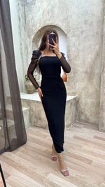 Încarcă imaginea în vizualizatorul Galerie, Rochie subțire din plasă neagră, cu decolteu pătrat

