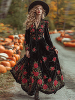 Încarcă imaginea în vizualizatorul Galerie, Rochie maxi din catifea cu broderie de trandafiri
