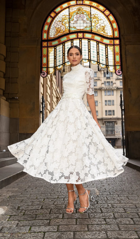 Rochie de mireasa midi din dantela noua