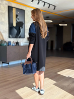 Încarcă imaginea în vizualizatorul Galerie, Rochie sport neagră cu buzunare mari și garnitură din denim

