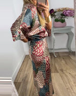 Încarcă imaginea în vizualizatorul Galerie, Set bluză și fustă la modă cu imprimeu de pește și decolteu în V
