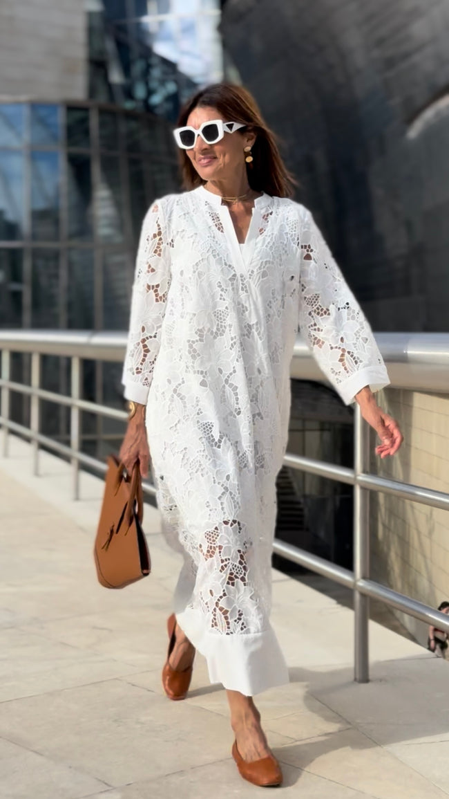 Rochie de dama eleganta cu decolteu in V din dantela