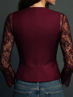 Încarcă imaginea în vizualizatorul Galerie, Top slim fit din dantelă cu straturi false și detalii de vestă
