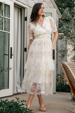 Încarcă imaginea în vizualizatorul Galerie, Rochie midi brodata din dantela
