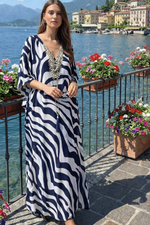 Încarcă imaginea în vizualizatorul Galerie, Rochie cu imprimeu zebră și decolteu în V
