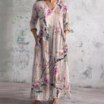 Încarcă imaginea în vizualizatorul Galerie, Rochie lungă de damă cu imprimeu floral, cu decolteu în V și mâneci trei sferturi

