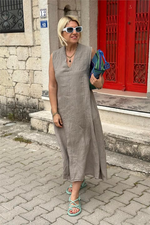 Încarcă imaginea în vizualizatorul Galerie, Rochie din bumbac și in, cu decolteu în V și buzunare duble la spate
