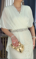 Încarcă imaginea în vizualizatorul Galerie, Rochie ușoară, luxoasă și elegantă, cu volane, model patchwork, în talie

