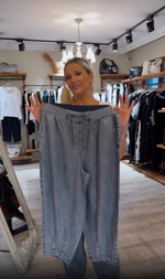 Încarcă imaginea în vizualizatorul Galerie, Pantaloni casual cu picior larg, la modă și versatili, confortabili
