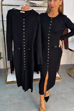 Încarcă imaginea în vizualizatorul Galerie, Rochie slim fit din tricot cu decolteu în V
