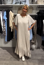 Încarcă imaginea în vizualizatorul Galerie, Rochie de vară la modă pentru femei, simplă, casual, lejeră
