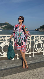 Încarcă imaginea în vizualizatorul Galerie, Rochie de mătase cu model vintage
