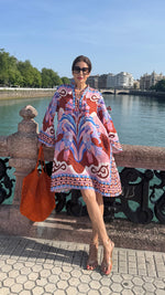 Încarcă imaginea în vizualizatorul Galerie, Rochie de mătase cu model vintage
